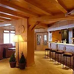 Les Alpages De Val Cenis Aparthotel 4*