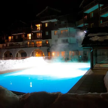 Les Alpages De Val Cenis Aparthotel 4*