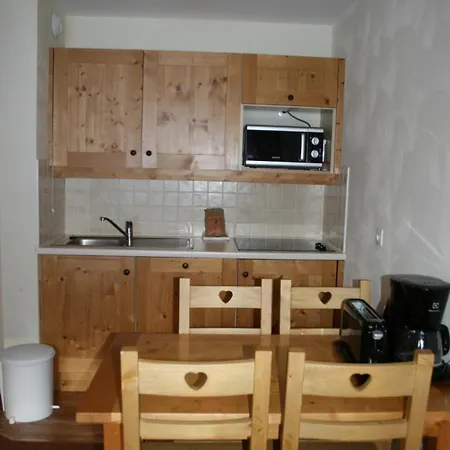 Les Alpages De Val Cenis Aparthotel 4*